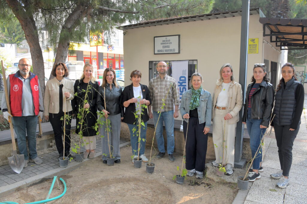 USKD, SELLUKA ÇİÇEĞİNİ YENİ NESİLLERE TANITIYOR